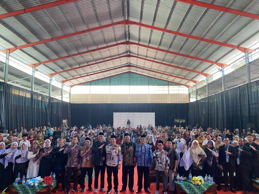 Satukan Visi Pendidikan Karakter, Ratusan Wali Murid Hadiri Seminar Akbar “One Vision Parenting” Peringatan Harlah Bintangku